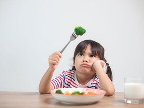 Is My Kid a Picky Eater? Signs of Picky Eating and How to Get Your Kid Back on Track
