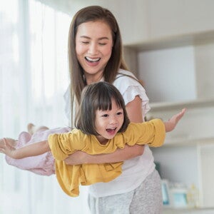 Running out of space for toys? Try these thoughtful gifts for kids that focus on fun, learning, and family time without the clutter. 