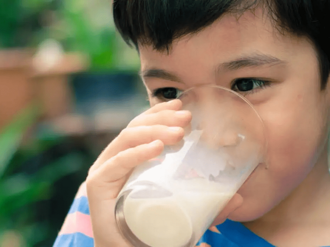 5 Benefits of Drinking Milk