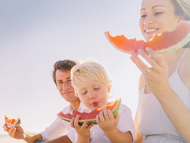 14 ways to raise a toddler with healthy-eating habits