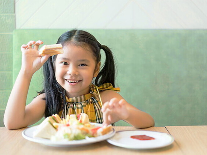 Snack Smart: A Parent’s Guide to Nutritious Toddler Treats Snack Smart: A Parent’s Guide to Nutritious Toddler Treats